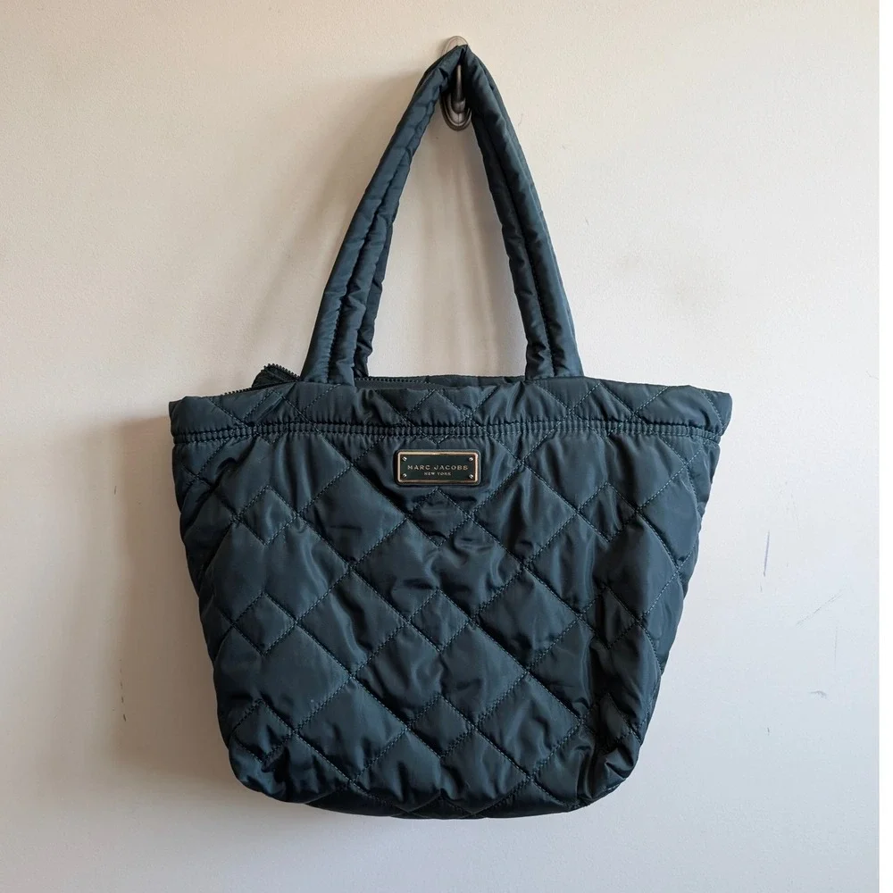 Marc Jacobs Quilted Nylon Tote Bag Forest Green M0016680 302